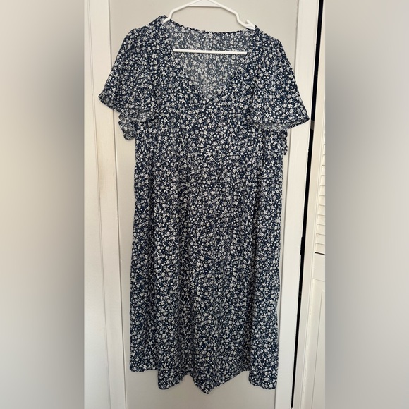 Emery Rose Dresses & Skirts - Elegant Blue Floral Midi Dress